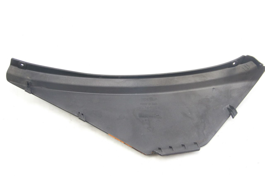 photo de COPERCHIO SOTTO SELLA SINISTRO APRILIA ATLANTIC 500 (2002 - 2003)