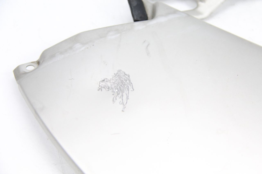 photo de COPERCHIO SOTTO SELLA SINISTRO BMW R GS 1200 (2005 - 2007)