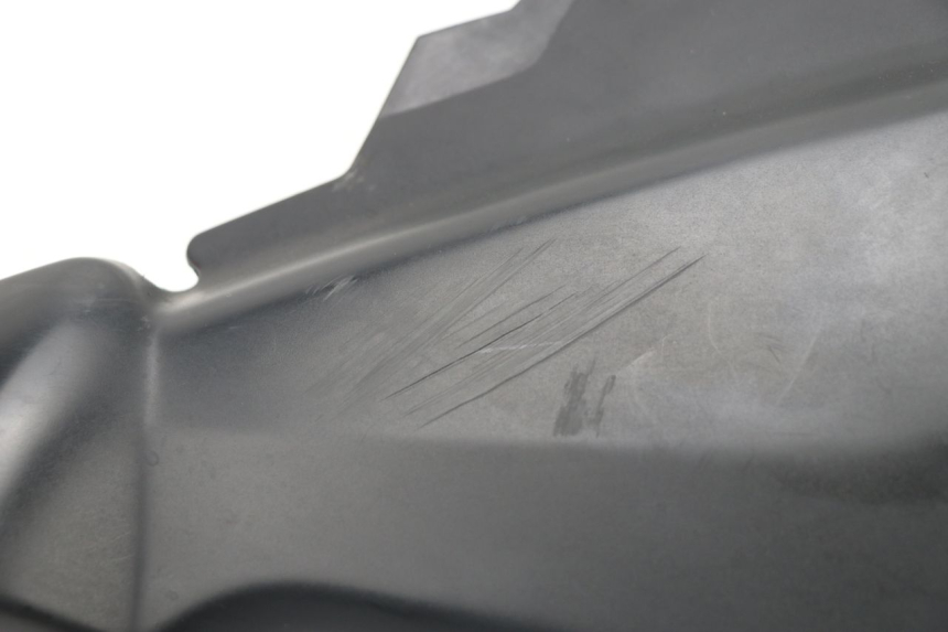 photo de COPERCHIO SOTTO SELLA SINISTRO HONDA CBF 500 (2004 - 2007)