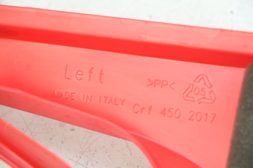 photo de COPERCHIO SOTTO SELLA SINISTRO HONDA CRF CR-F RX 450 (2017 - 2021) - Dettaglio del componente