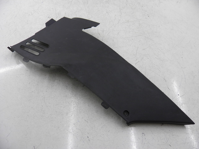 photo de COPERCHIO SOTTO SELLA SINISTRO DAELIM S2 FI 125 (2008 - 2012) - Vista principale