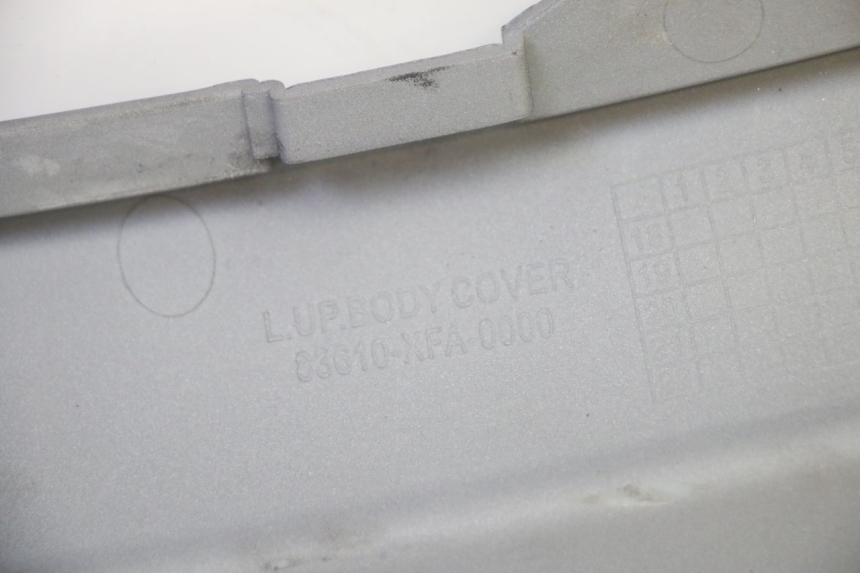 photo de CACHE SOTTO SELLA SINISTRO SYM FIDDLE 3 III 125 (2014 - 2020) - Altra vista dell'articolo