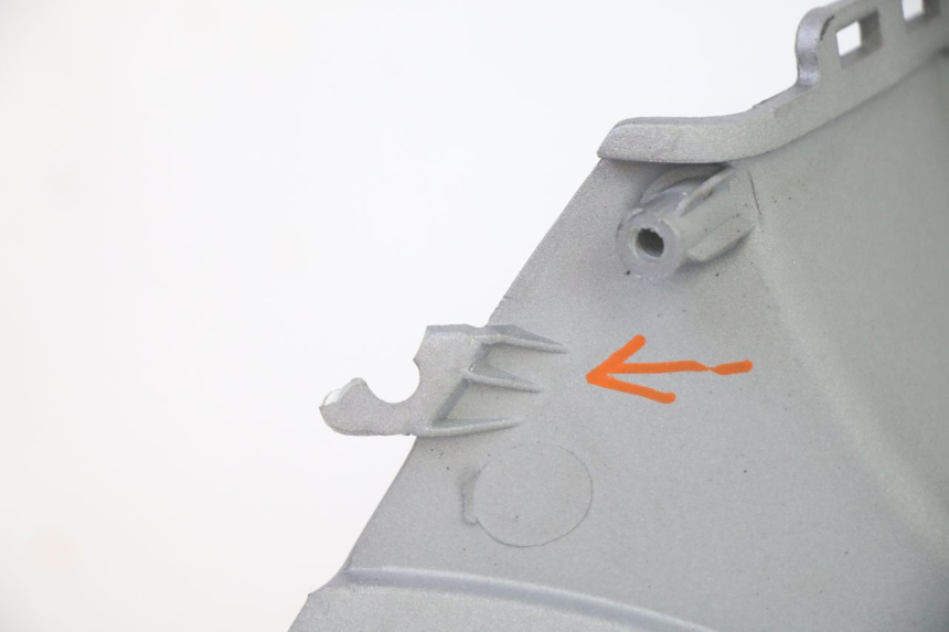 photo de CACHE SOTTO SELLA SINISTRO SYM FIDDLE 3 III 125 (2014 - 2020) - Dettagli dei punti di fissaggio