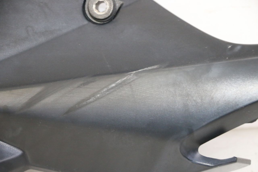 photo de CARENA SOTTO SELLA SINISTRA SUZUKI GSR 750 (2011 - 2017)