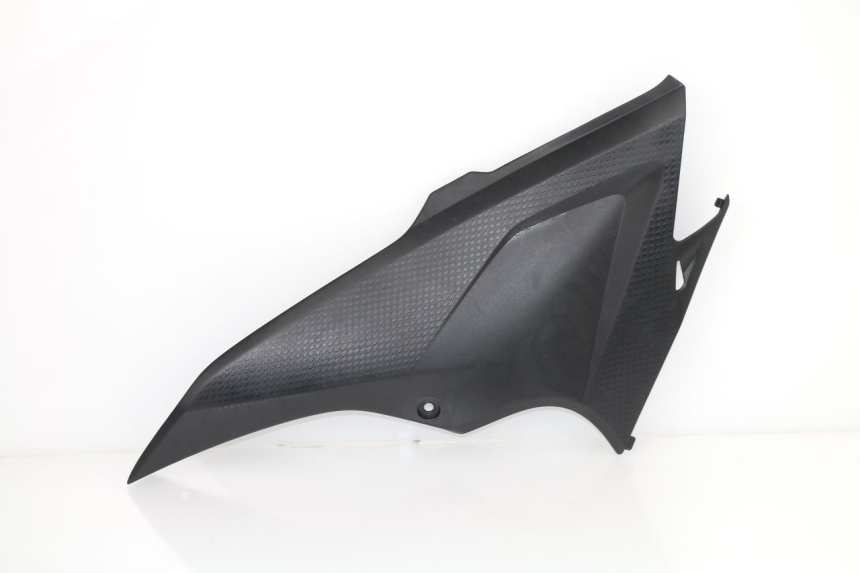 photo de COPERCHIO SOTTO SELLA SINISTRO HONDA CB F CBF ABS 500 (2013 - 2015)