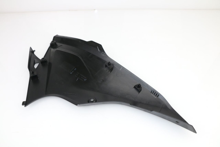 photo de COPERCHIO SOTTO SELLA SINISTRO HONDA CB F CBF ABS 500 (2013 - 2015)