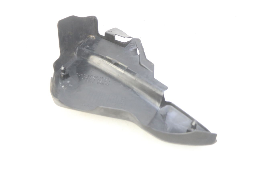 photo de COPERCHIO SOTTO SELLA SINISTRO HONDA CBF 500 (2004 - 2007)