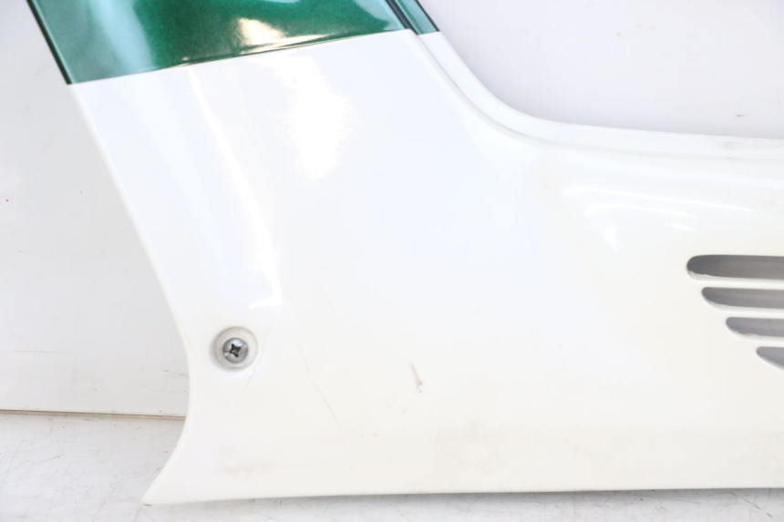 photo de CARENA SOTTO SELLA SINISTRA HONDA CBR F 1000 (1993 - 1996) - Caratteristiche distintive