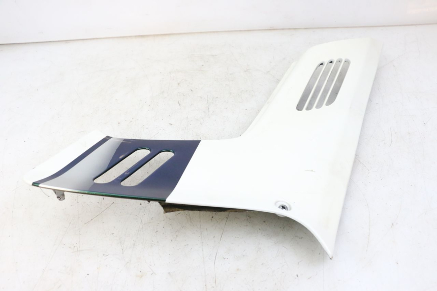 photo de CARENA SOTTO SELLA SINISTRA HONDA CBR F 1000 (1993 - 1996) - Marcature e riferimenti originali