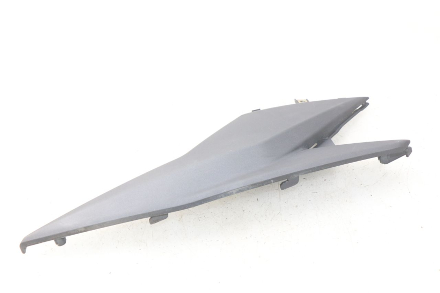 photo de COPERCHIO SOTTO SELLA SINISTRO SYM JET 4 4T 50 (2018 - 2021)