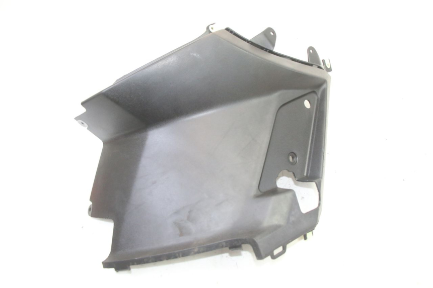 photo de COPERCHIO SOTTO SELLA SINISTRO PEUGEOT KISBEE 2T 50 (2010 - 2017)