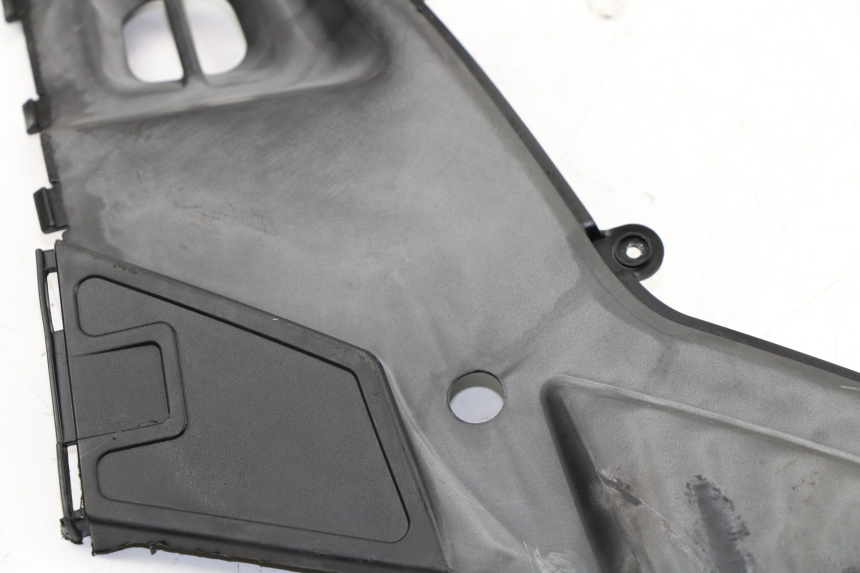 photo de COPERCHIO SOTTO SELLA SINISTRO KYMCO PEOPLE S 125 (2000 - 2008)