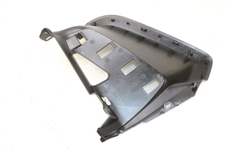 photo de CARENA SOTTO SELLA SINISTRA YAMAHA NEO'S CORE 1 (2022 - 2026) - Vista d'insieme del prodotto