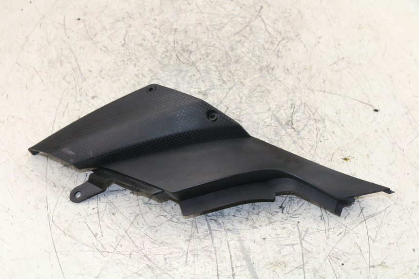 photo de COPERCHIO SOTTO SELLA SINISTRO PEUGEOT JET FORCE TSDI 50 (2003 - 2009)
