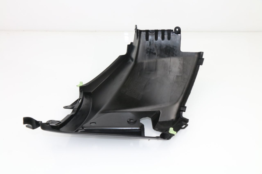 photo de COPERCHIO SOTTO SELLA SINISTRO PEUGEOT KISBEE 2T 50 (2010 - 2017)
