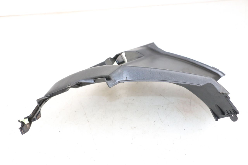 photo de CARENA SOTTO SELLA SINISTRA PEUGEOT STREETZONE I 2T 50 (2018 - 2020)