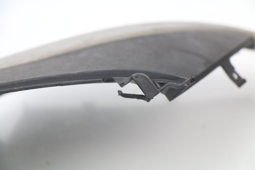 photo de COPERCHIO SOTTO SELLA SINISTRO PIAGGIO NRG 50 (2004 - 2017)
