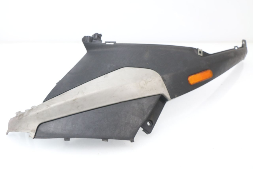 photo de COPERCHIO SOTTO SELLA SINISTRO PIAGGIO NRG 50 (2004 - 2017)