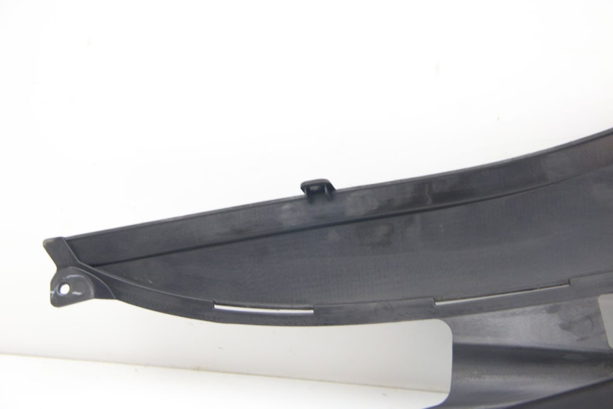 photo de CACHE SOTTO SELLA SINISTRO SUZUKI SIXTEEN 125 (2008 - 2010)