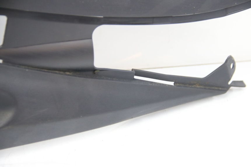 photo de CACHE SOTTO SELLA SINISTRO SUZUKI SIXTEEN 125 (2008 - 2010)