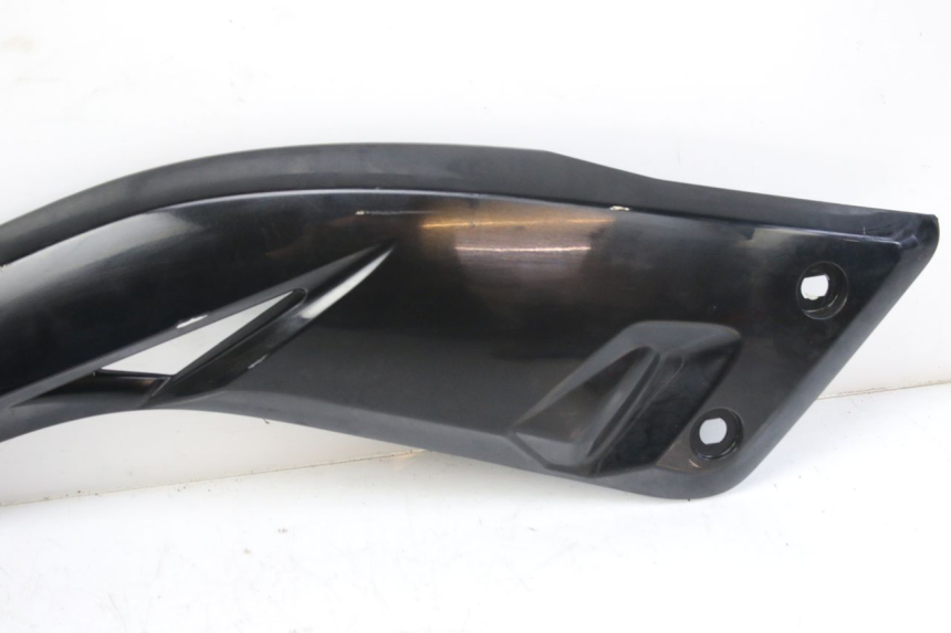 photo de COPERCHIO SOTTO SELLA SINISTRO MBK SKYCRUISER 125 (2010 - 2013)
