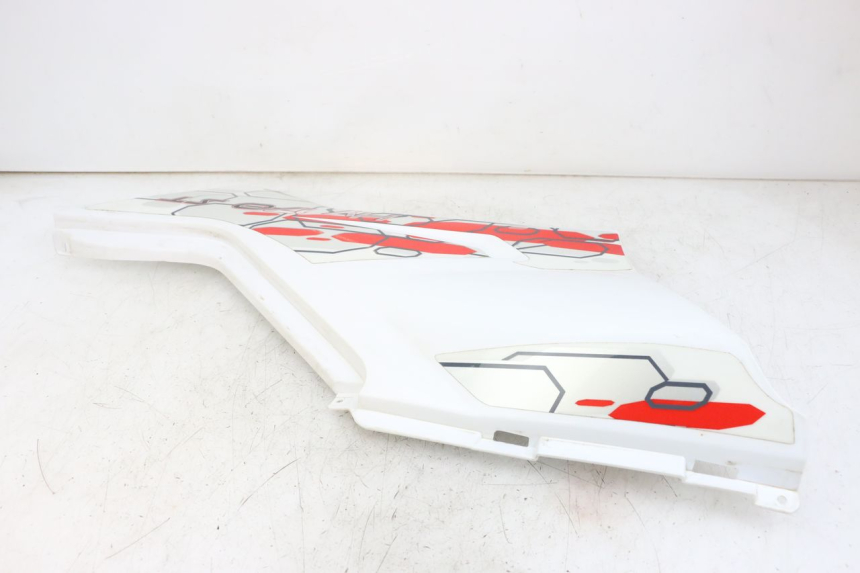 photo de COPERCHIO SOTTO SELLA SINISTRO HYTRACK ST 170 (2020 - 2024) - Altra angolazione