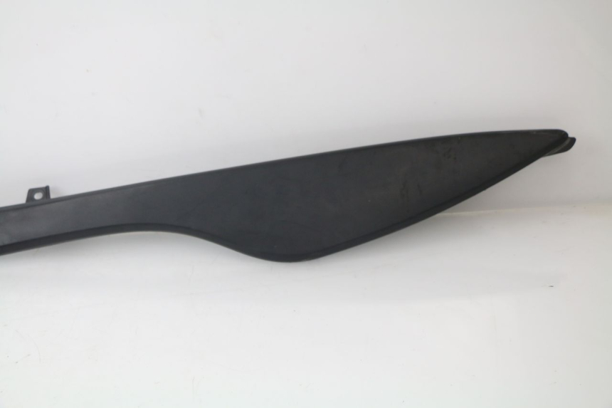 photo de COPERCHIO SOTTO SELLA SINISTRO SUZUKI AN BURGMAN 400 (2006 - 2010)