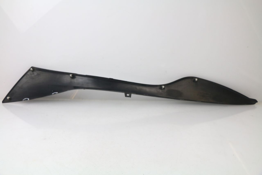 photo de COPERCHIO SOTTO SELLA SINISTRO SUZUKI AN BURGMAN 400 (2006 - 2010)