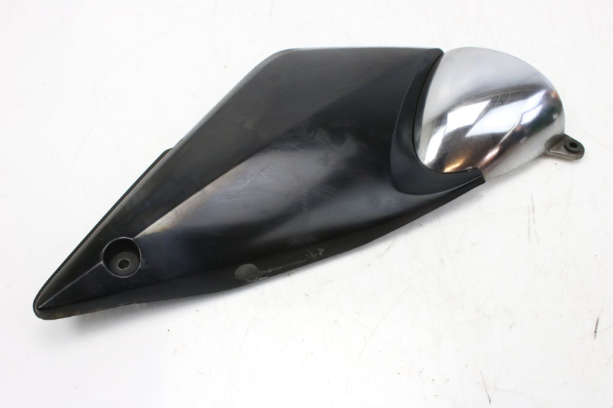 photo de COPERCHIO SOTTO SELLA SINISTRO SUZUKI GSF S BANDIT 600 (2000 - 2004)