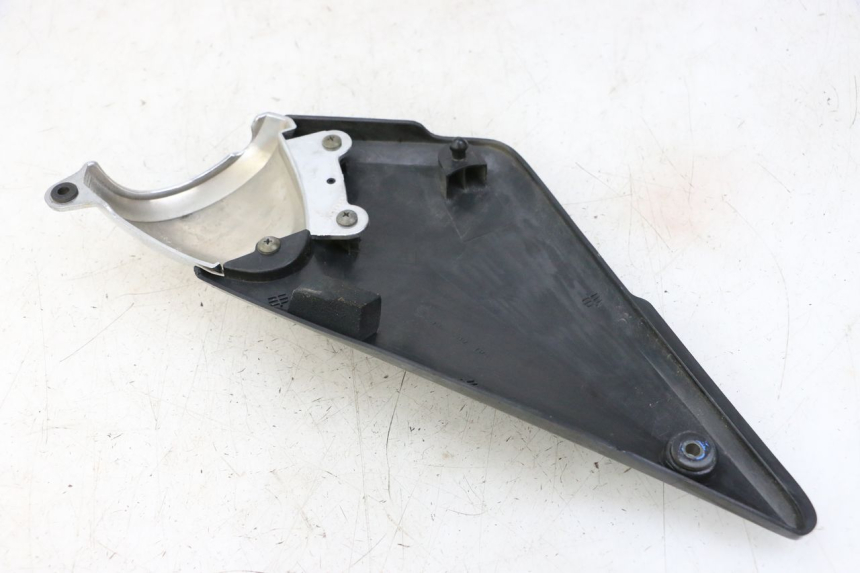 photo de COPERCHIO SOTTO SELLA SINISTRO SUZUKI GSF S BANDIT 600 (2000 - 2004)