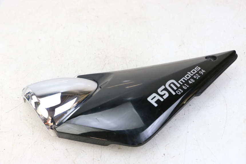 photo de COPERCHIO SOTTO SELLA SINISTRO SUZUKI GSF S BANDIT 600 (2000 - 2004)