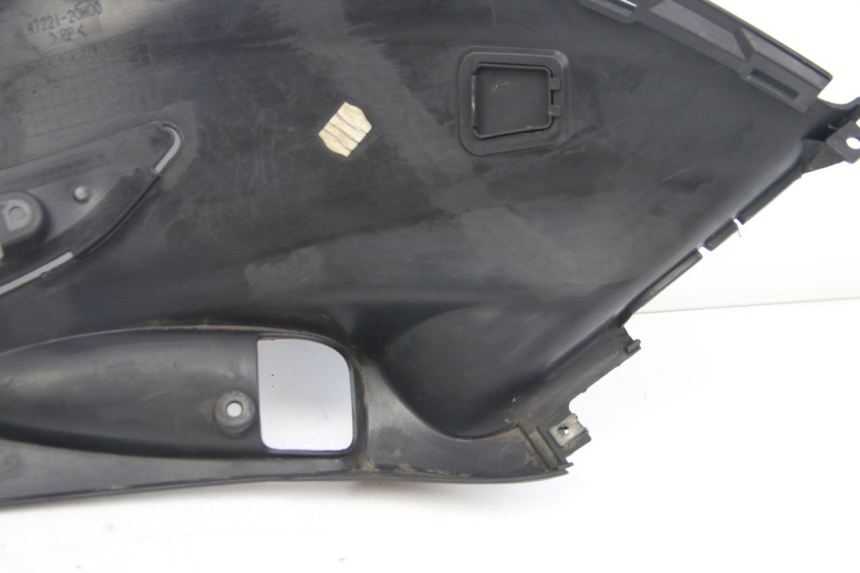 photo de CACHE SOTTO SELLA SINISTRO SUZUKI SIXTEEN 125 (2008 - 2010)
