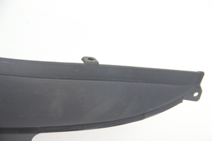 photo de CACHE SOTTO SELLA SINISTRO SUZUKI SIXTEEN 125 (2008 - 2010)