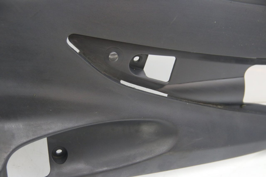 photo de CACHE SOTTO SELLA SINISTRO SUZUKI SIXTEEN 125 (2008 - 2010)