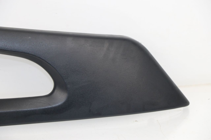 photo de CACHE SOTTO SELLA SINISTRA SUZUKI XF FREEWIND 650 (1997 - 2003)