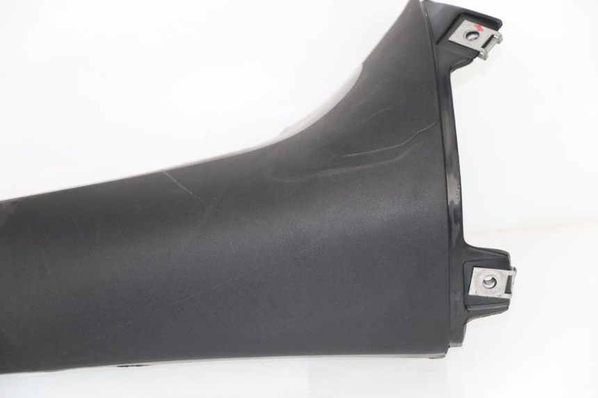 photo de COPERCHIO SOTTO SELLA SINISTRO APRILIA TUONO 125 (2003 - 2005) - Vista d'insieme del prodotto