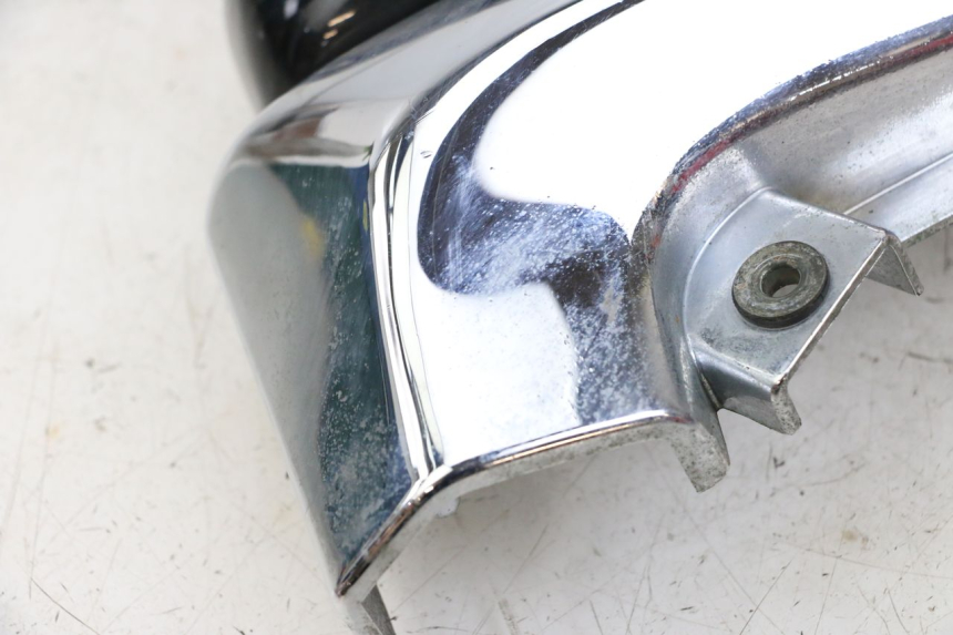 photo de CARENA SOTTO SELLA SINISTRA SUZUKI VL INTRUDER 125 (2004 - 2007)