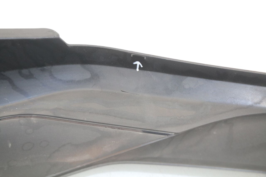 photo de CARENA SOTTO SELLA SINISTRA YAMAHA XMAX X-MAX ABS 125 (2014 - 2016) - Dettaglio del componente