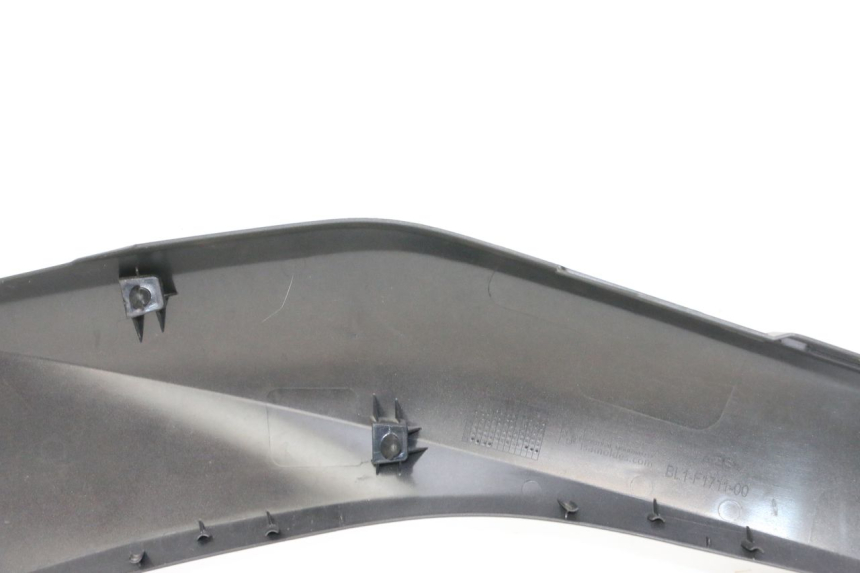 photo de CARENA SOTTO SELLA SINISTRA YAMAHA XMAX X-MAX 125 (2021 - 2025)