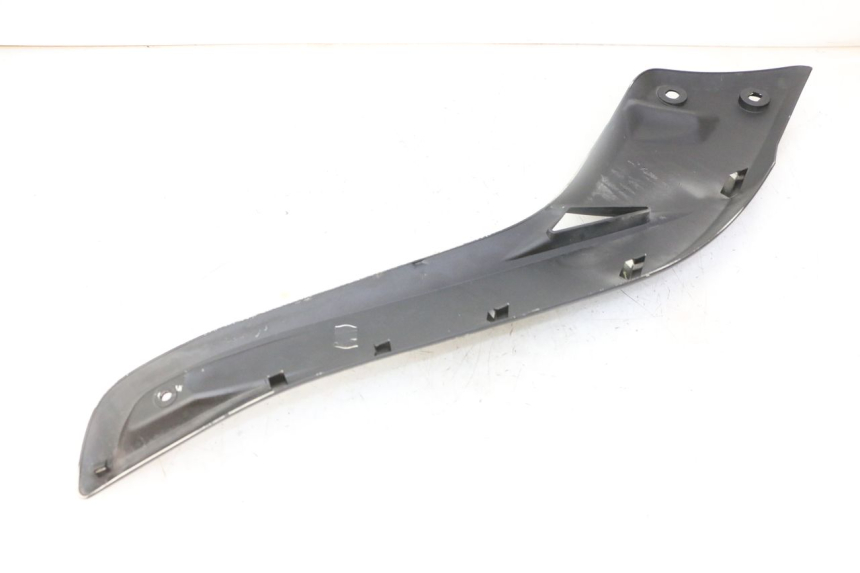 photo de COPERCHIO SOTTO SELLA SINISTRO YAMAHA X-MAX XMAX 125 (2010 - 2014)