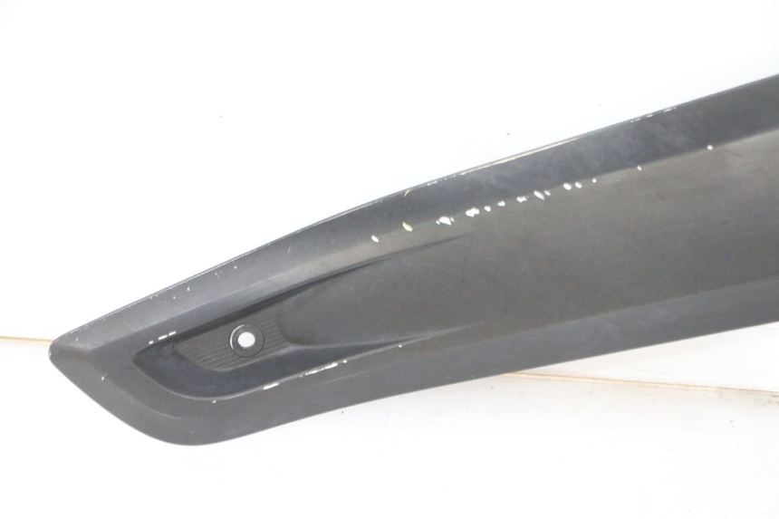 photo de COPERCHIO SOTTO SELLA SINISTRO YAMAHA X-MAX XMAX 125 (2010 - 2014)