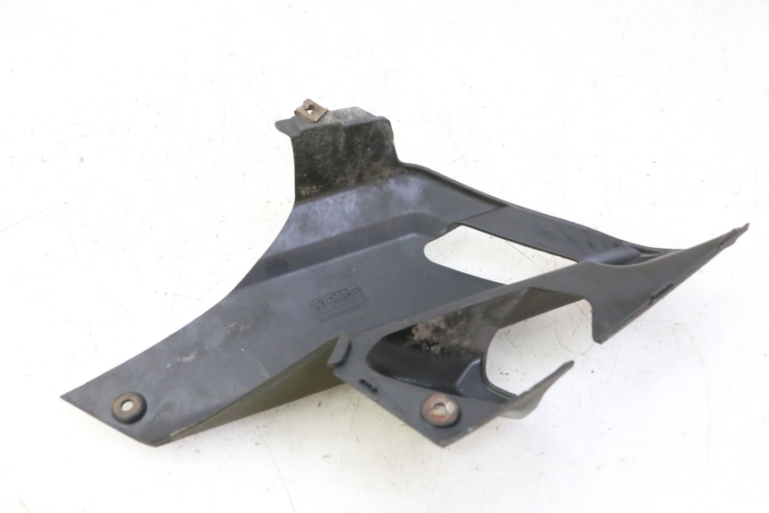 photo de COPERCHIO SOTTO SELLA SINISTRO YAMAHA X-MAX XMAX 250 (2006 - 2009)