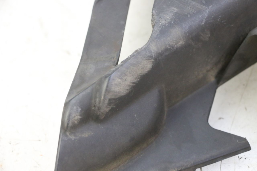 photo de COPERCHIO SOTTO SELLA SINISTRO YAMAHA X-MAX XMAX 250 (2006 - 2009)