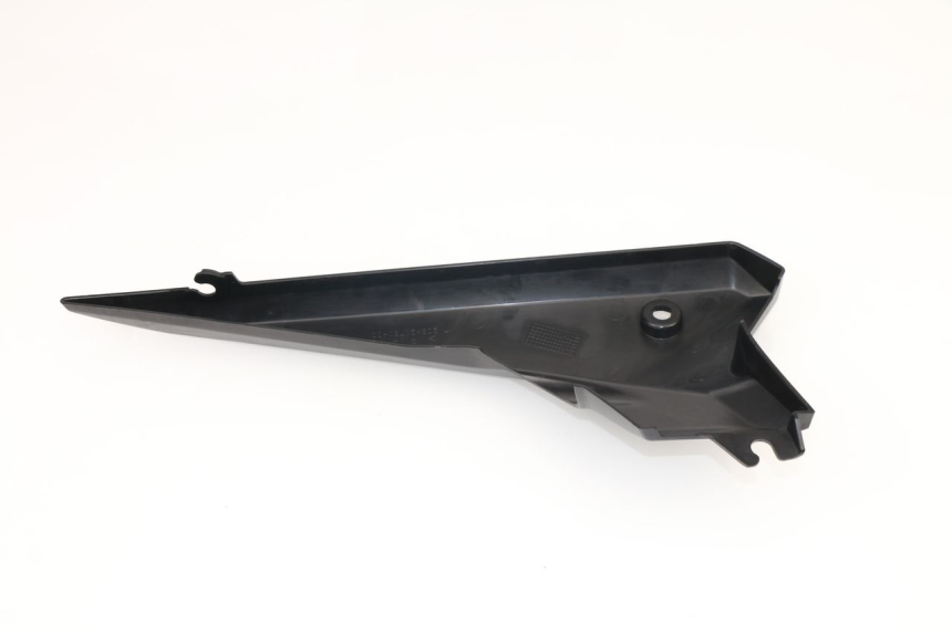 photo de COPERCHIO SOTTO SELLA SINISTRO YAMAHA XJ6 600 (2008 - 2016)