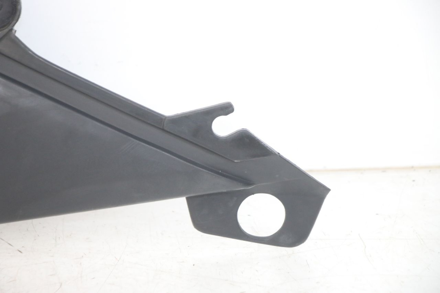 photo de COPERCHIO SOTTO SELLA SINISTRO YAMAHA XJN DIVERSION 600 (2000 - 2003)