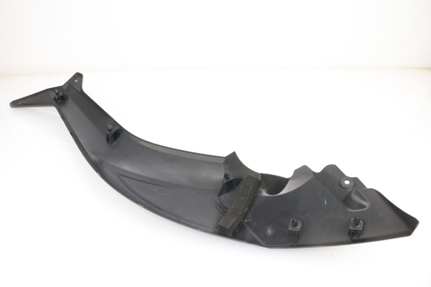 photo de COPERCHIO SOTTO SELLA SINISTRO YAMAHA XP T-MAX TMAX 530 (2015 - 2016)