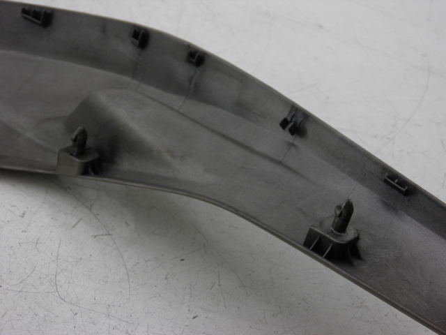 photo de COPERCHIO SOTTO SELLA SINISTRO YAMAHA XP T-MAX TMAX 500 (2004 - 2007)