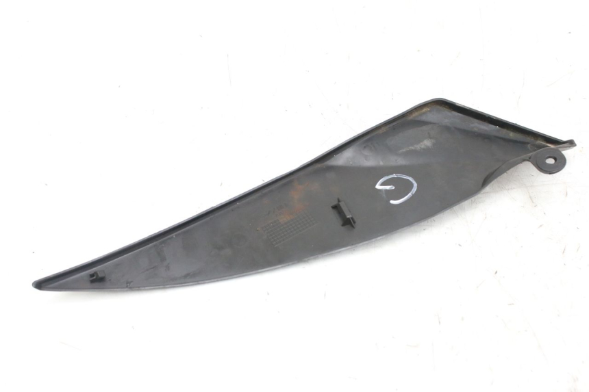 photo de COPERCHIO SOTTO SELLA SINISTRO YAMAHA YZF R1 1000 (2007 - 2008)