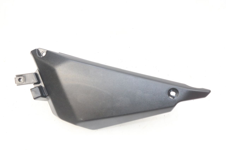 photo de COPERCHIO SOTTO SELLA SINISTRO KAWASAKI Z 650 (2016 - 2019)