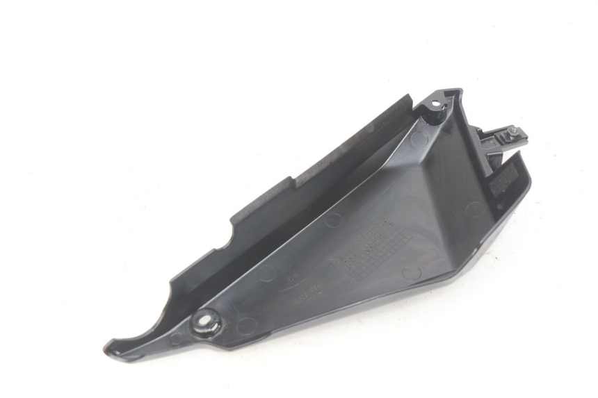 photo de COPERCHIO SOTTO SELLA SINISTRO KAWASAKI Z 650 (2016 - 2019)